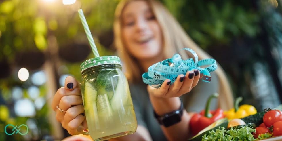 Detox de Fim de Ano: Mitos e Verdades para Desinchar Antes do Verão